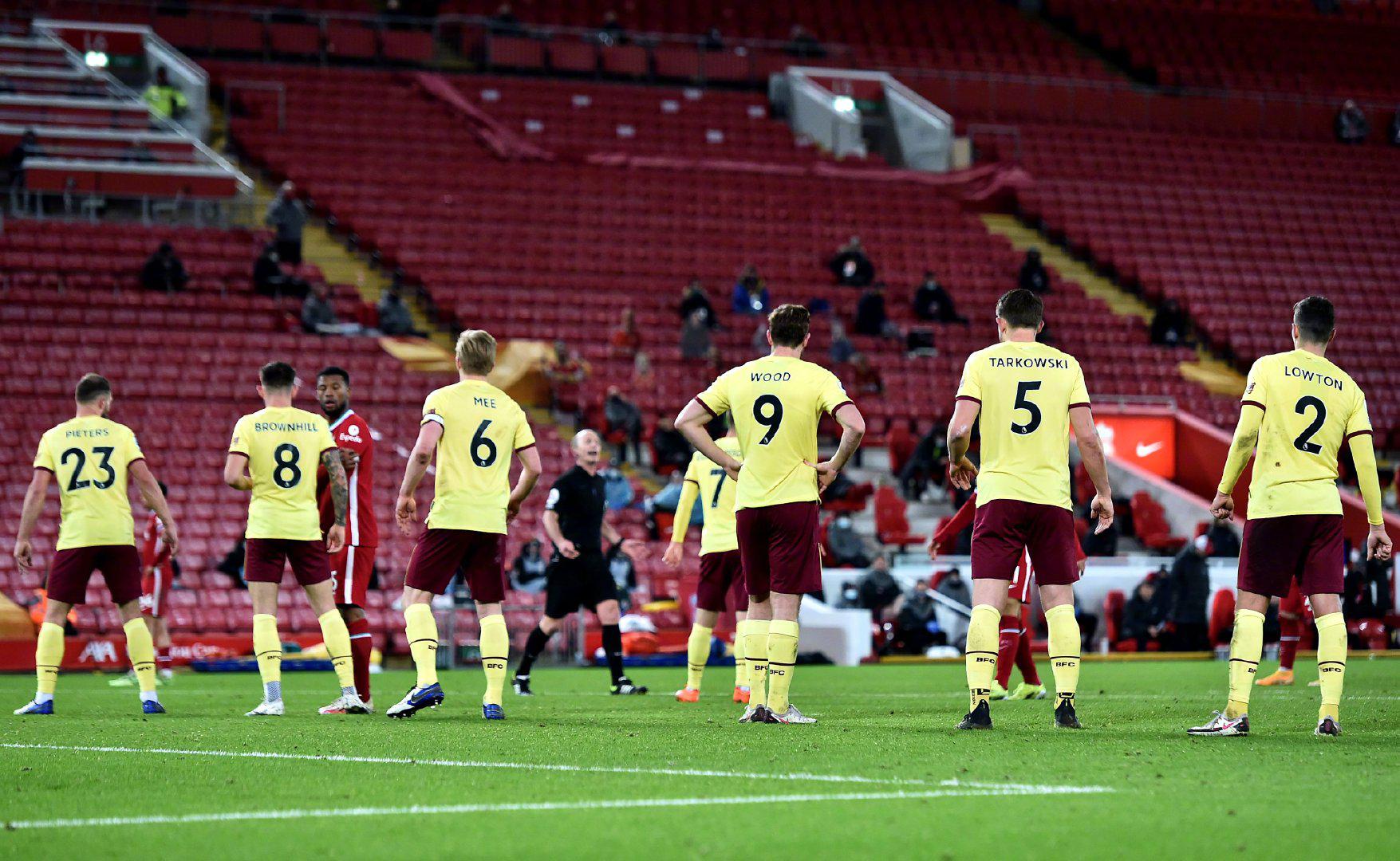 但正如埃贝 但正如埃贝